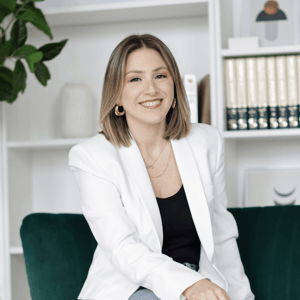 Sandy Dedeian Headshot Square (1) (1)